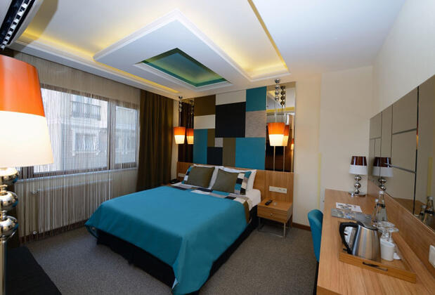 Collage Cihangir Hotel - Görsel 15