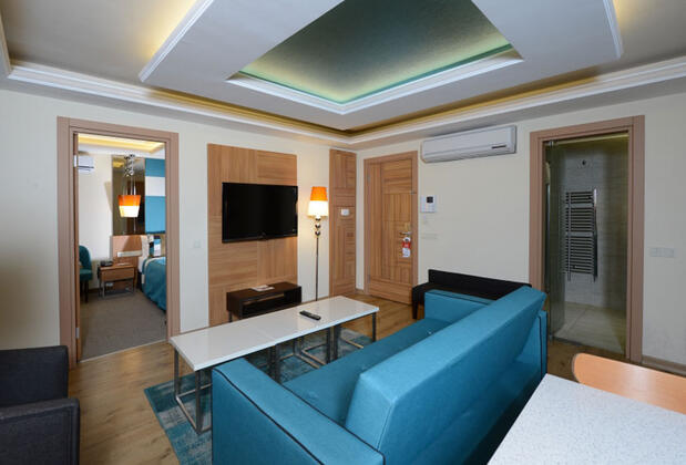 Collage Cihangir Hotel - Görsel 17