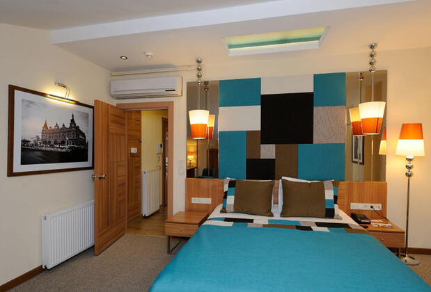 Collage Cihangir Hotel - Görsel 11