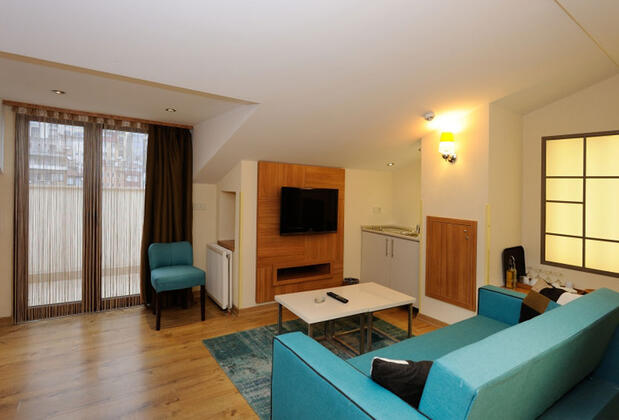 Collage Cihangir Hotel - Görsel 29