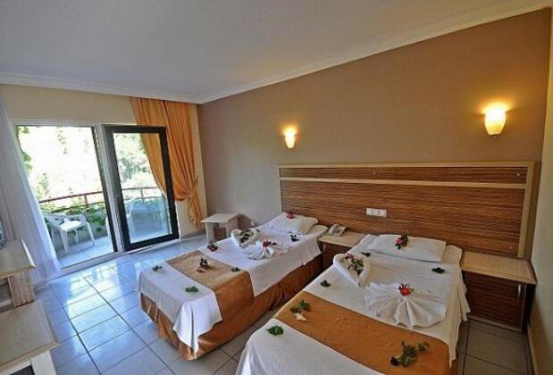 Mersin Beach Club Otel Kuşadası - Görsel 3