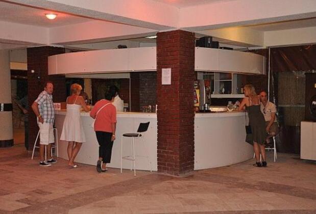Mersin Beach Club Otel Kuşadası - Görsel 7
