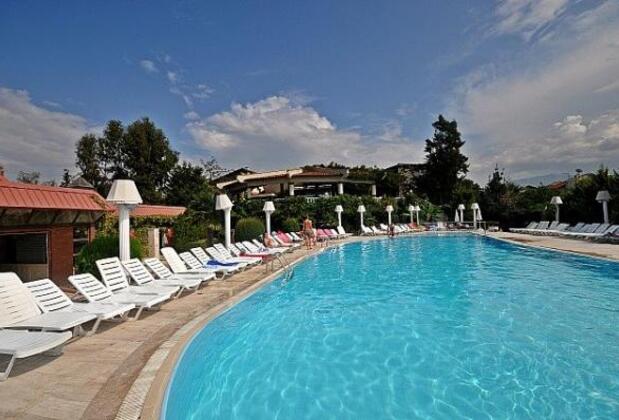 Mersin Beach Club Otel Kuşadası - Görsel 33