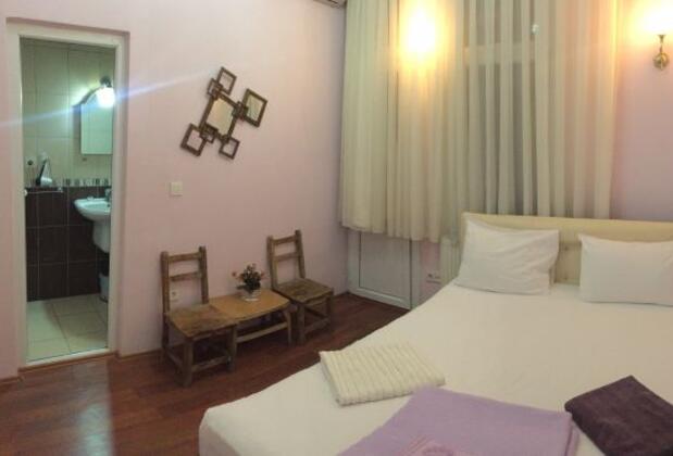 Pembe Ev Pansiyon - Görsel 12