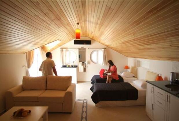 Nicholas Heights Deluxe Suite Hotel - Görsel 11