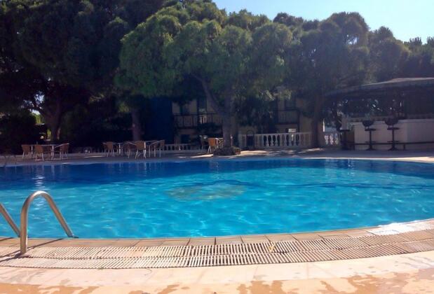 Rainbow Otel Çeşme - Görsel 9