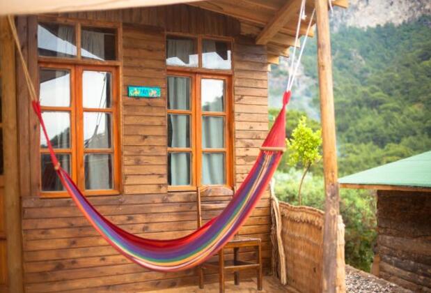 Latcho Camp - Görsel 3