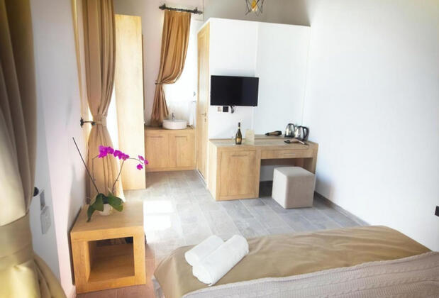 Avenue Hotel & Restaurant Kıbrıs - Görsel 11