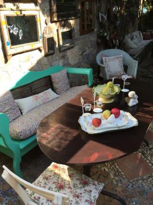 Bozcaada Rengigül Pansiyon - Görsel 12