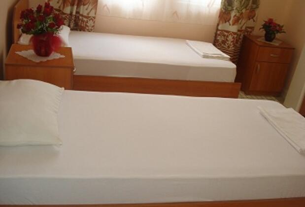 Çelik Pansiyon Gökçeada - Görsel 9