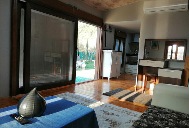 Antique River House - Görsel 4