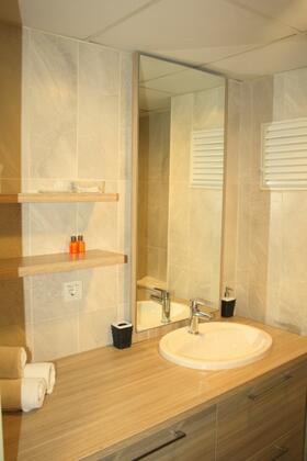 Zeus Apart - Görsel 22