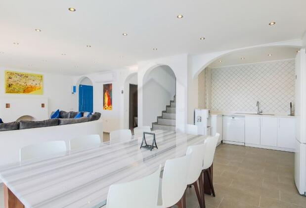 Kalkan'da Deniz Manzaralı Villa - Görsel 10