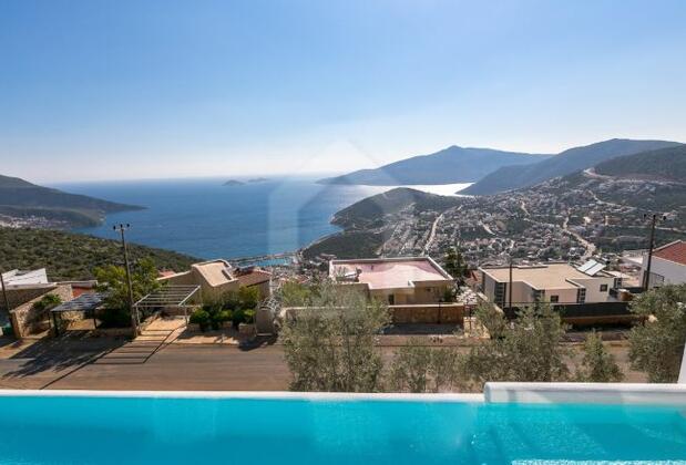 Kalkan'da Deniz Manzaralı Villa - Görsel 27