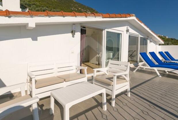 Kalkan'da Deniz Manzaralı Villa - Görsel 17