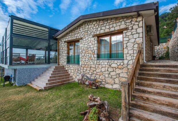 Faralya'da Manzaralı Taş Villa - Görsel 15