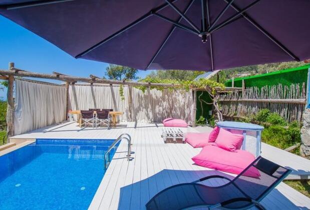 Kalkan'da Ege Mimarili Villa - Görsel 12