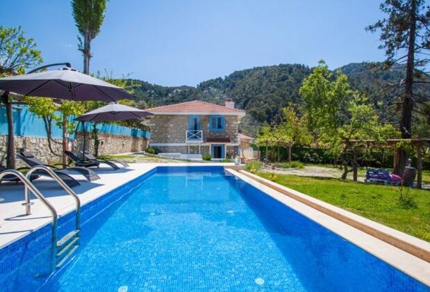 Kalkan'da Ege Mimarili Villa - Görsel 24