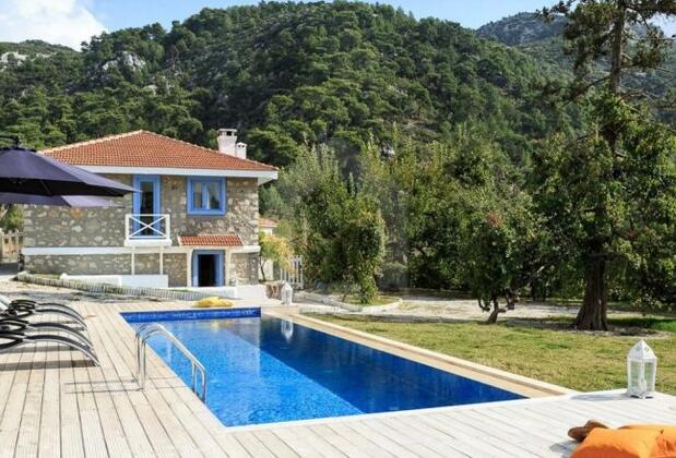 Kalkan'da Ege Mimarili Villa - Görsel 25