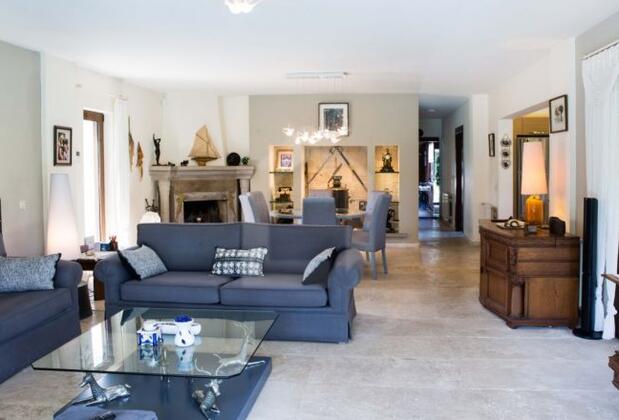 Yalıkavak'ta Bahçe İçinde Villa - Görsel 25