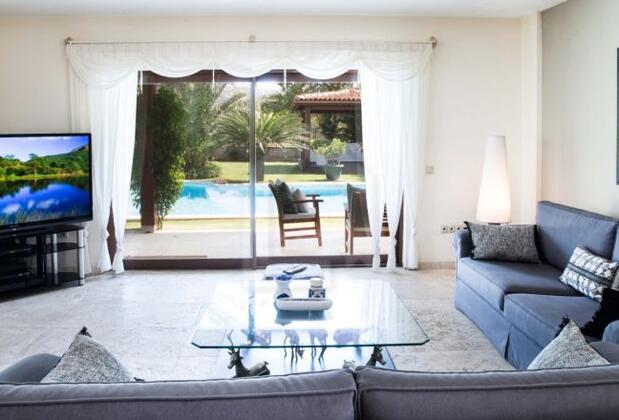 Yalıkavak'ta Bahçe İçinde Villa - Görsel 21