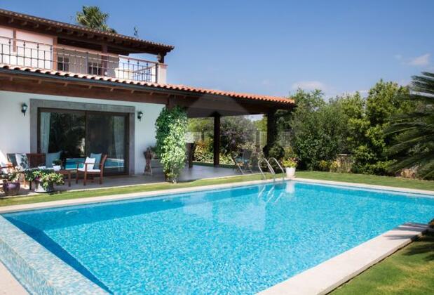 Yalıkavak'ta Bahçe İçinde Villa - Görsel 17