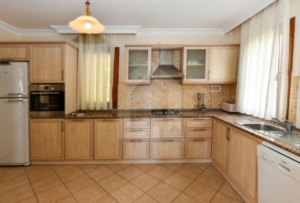 Ölüdeniz'de Plaja Yakın Lüks Villa - Görsel 9