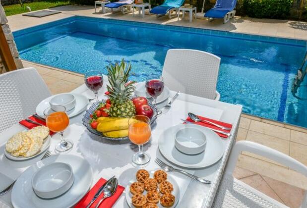 Ölüdeniz'de Plaja Yakın Lüks Villa - Görsel 25