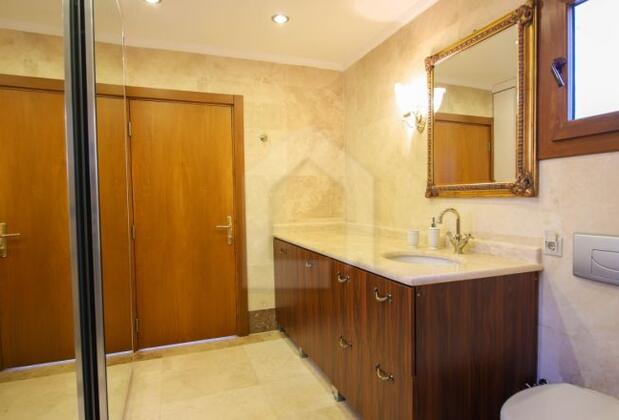 Marmaris'te Doğa Manzaralı Villa - Görsel 22