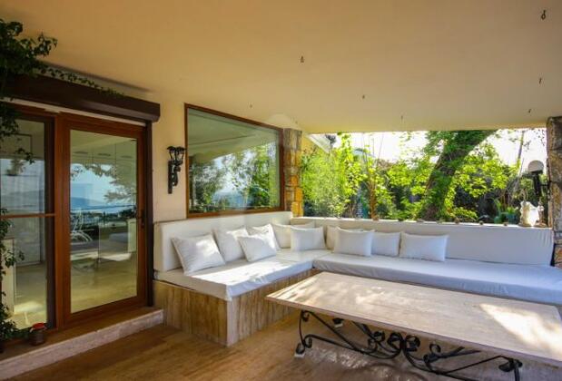 Marmaris'te Doğa Manzaralı Villa - Görsel 15