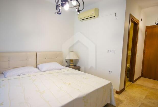 Marmaris'te Doğa Manzaralı Villa - Görsel 27