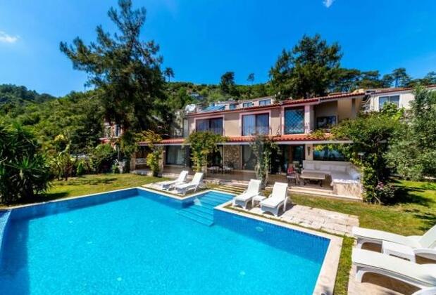 Marmaris'te Doğa Manzaralı Villa - Görsel 6
