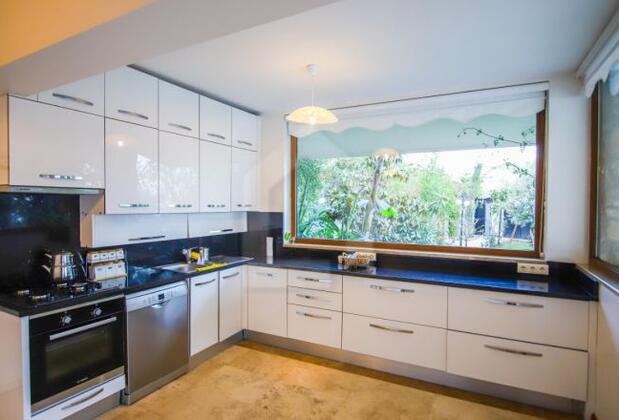 Marmaris'te Doğa Manzaralı Villa - Görsel 13
