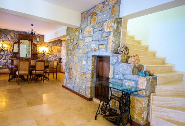 Marmaris'te Doğa Manzaralı Villa - Görsel 30