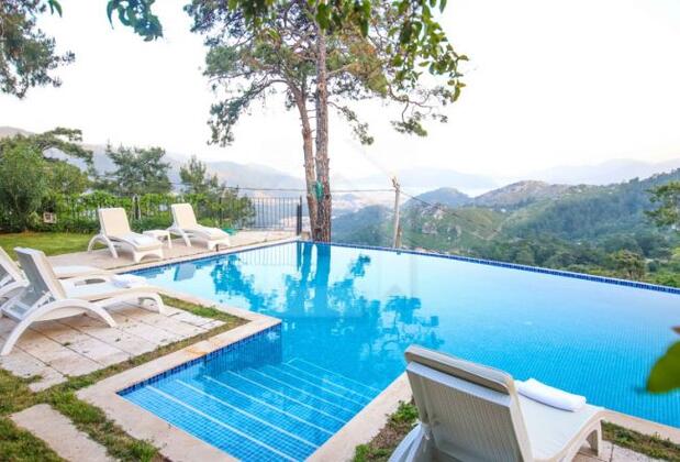 Marmaris'te Doğa Manzaralı Villa - Görsel 3