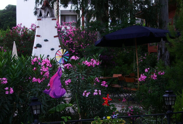 Cerit Hotel (Yetişkin Oteli +18) - Görsel 10