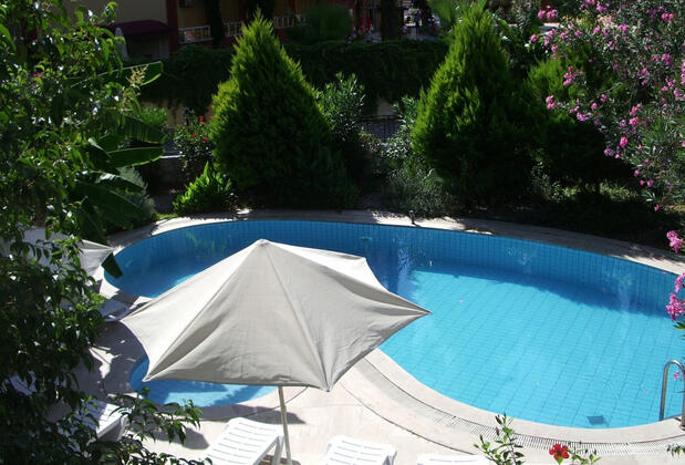 Cerit Hotel (Yetişkin Oteli +18) - Görsel 12