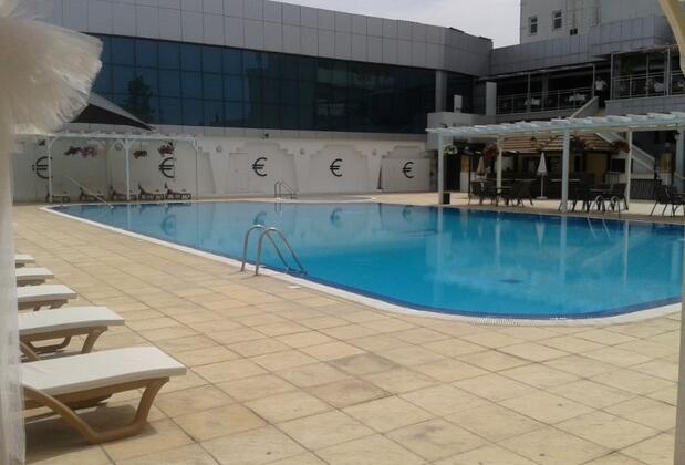 The Dee European Hotel - Görsel 12