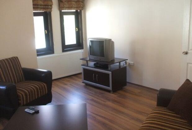 Elia Apart - Görsel 3