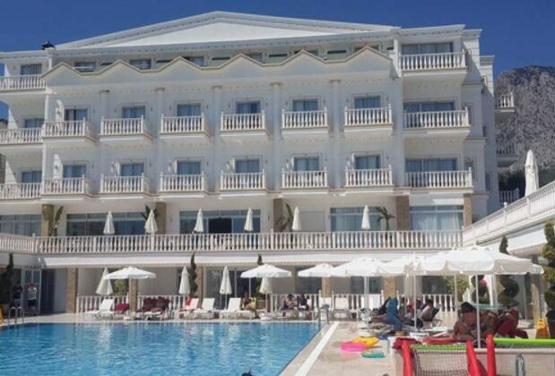 La Perla Hotel - Görsel 10