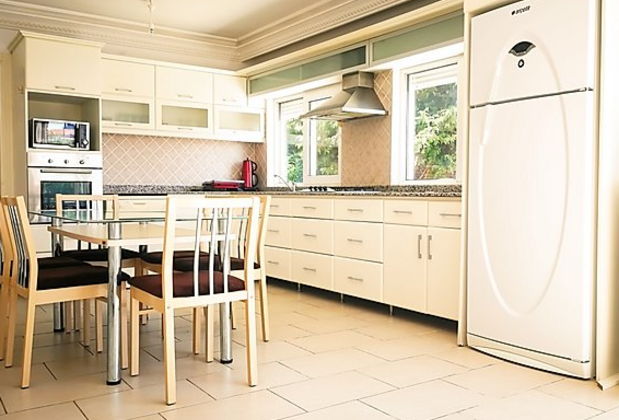 Red Holiday Rentals - Görsel 2