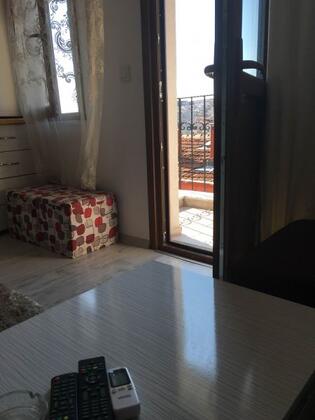 Grey Apart - Görsel 6