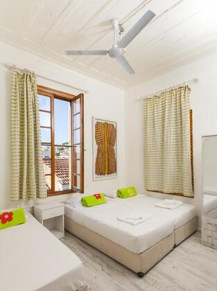 Boutique Ayvalık Pansiyon - Görsel 24