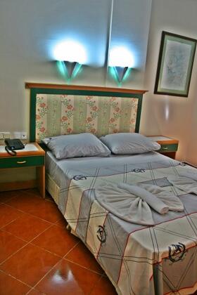 Club Dante - Görsel 3