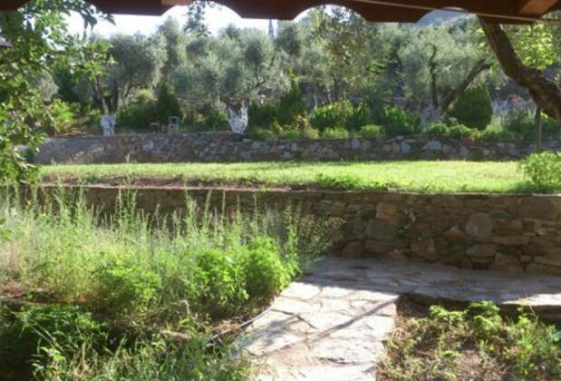 Şirince Küçük Çiftlik Bungalow Evleri - Görsel 6