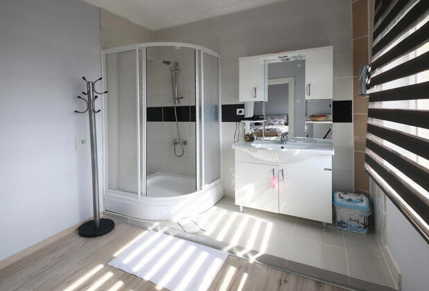 Adalı Hostel Pansiyon - Görsel 10