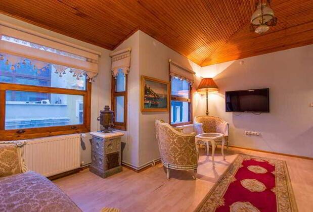 Aretias Antique House - Görsel 4