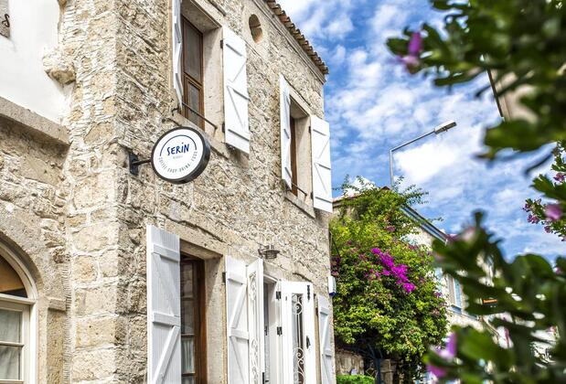Serin Alaçatı Cafe & Butik Otel - Görsel 4