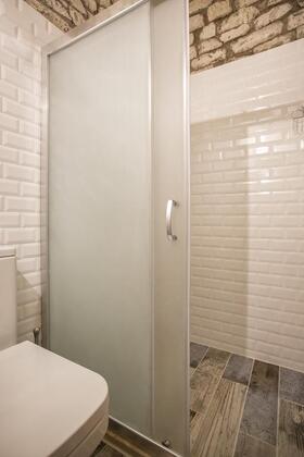 Serin Alaçatı Cafe & Butik Otel - Görsel 16