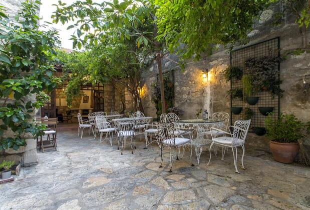 Serin Alaçatı Cafe & Butik Otel - Görsel 35